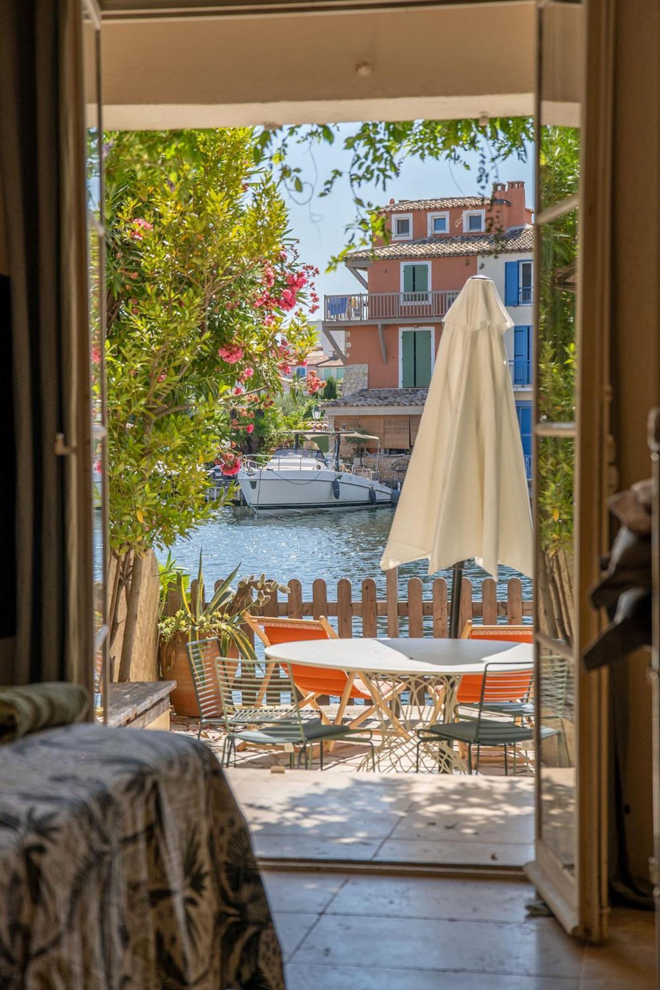 Appartement Amour Terrasse Sur L'Eau Grimaud Exterior photo