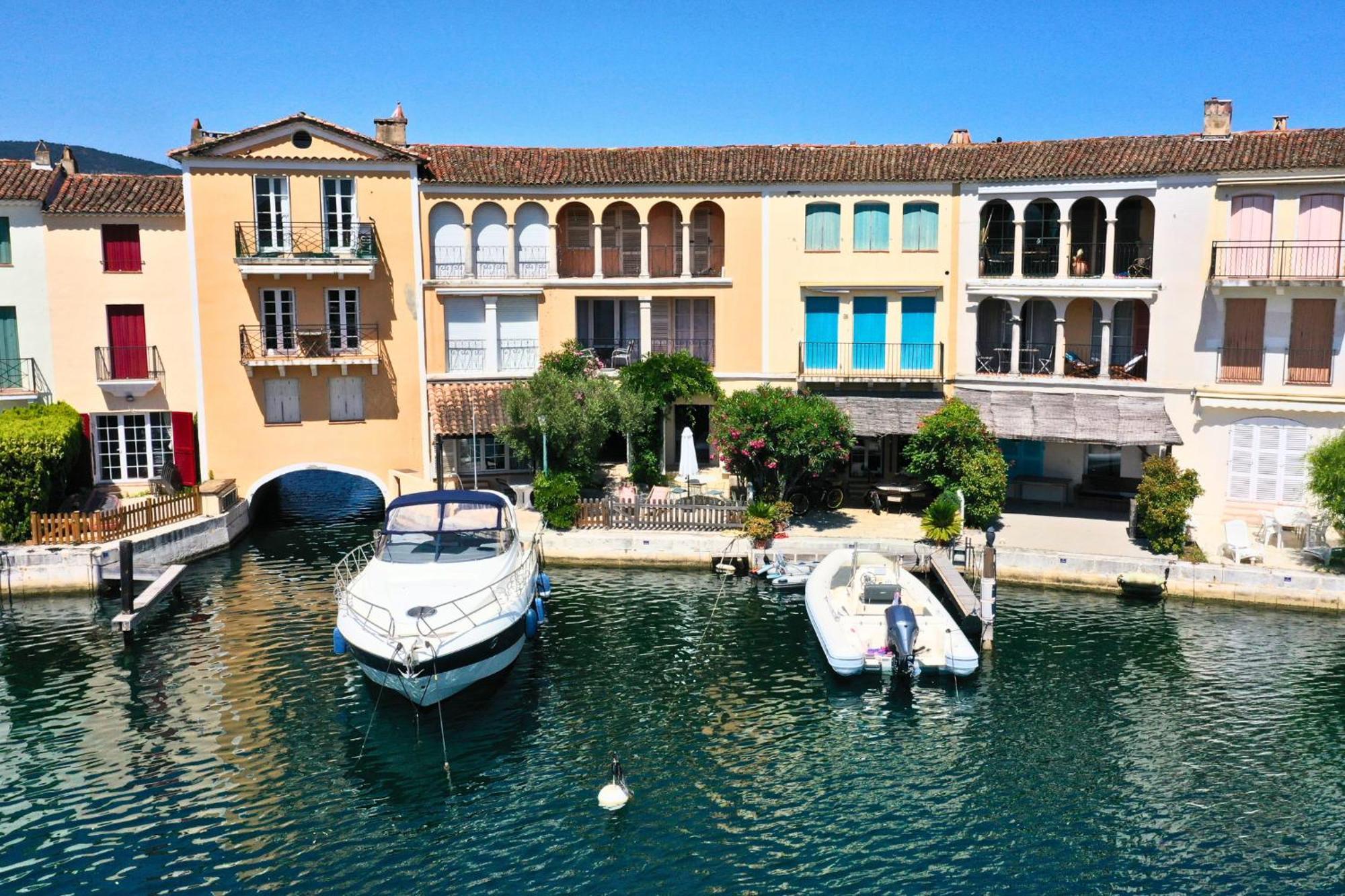Appartement Amour Terrasse Sur L'Eau Grimaud Exterior photo